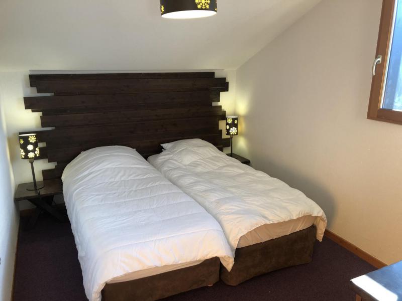 Holiday in mountain resort 2 room apartment cabin 6 people (B28) - Résidence les Fermes de Saint Gervais - Saint Gervais - Bedroom