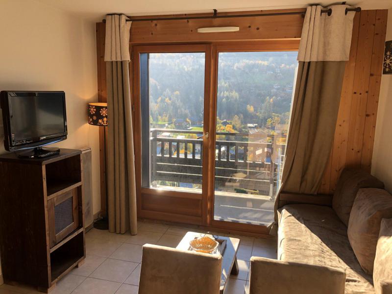 Holiday in mountain resort 2 room apartment cabin 6 people (B28) - Résidence les Fermes de Saint Gervais - Saint Gervais - Living room