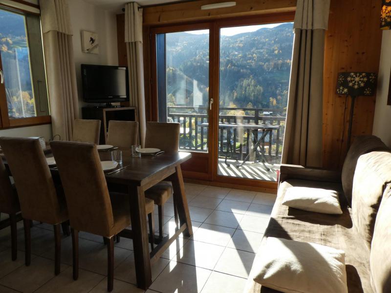Holiday in mountain resort 3 room apartment 6 people (A5) - Résidence les Fermes de Saint Gervais - Saint Gervais - Living room