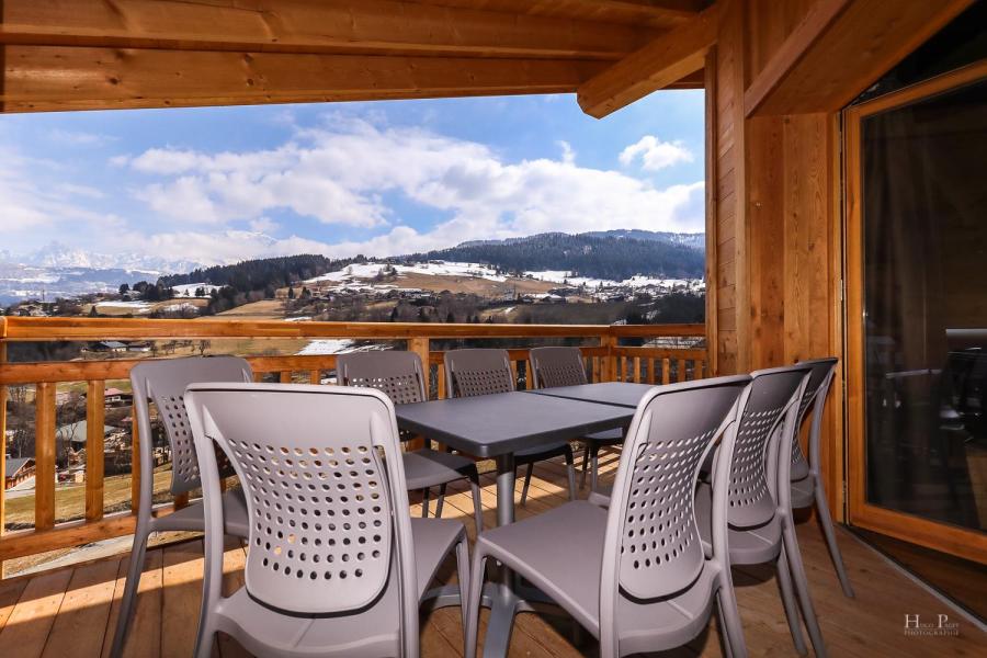 Holiday in mountain resort Résidence les Fermes du Mont Blanc - Combloux - Terrace