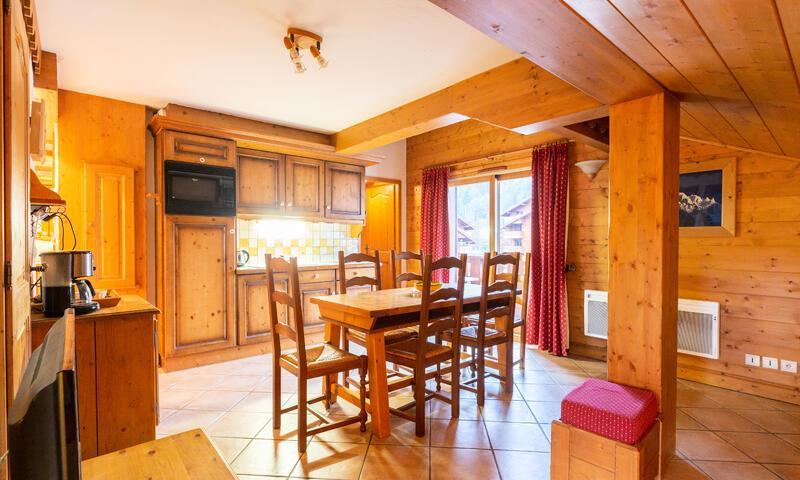 Ski verhuur Appartement 3 kamers 5 personen (Sélection 42m²) - Résidence les Fermes du Soleil - Maeva Home - Les Carroz - Buiten zomer