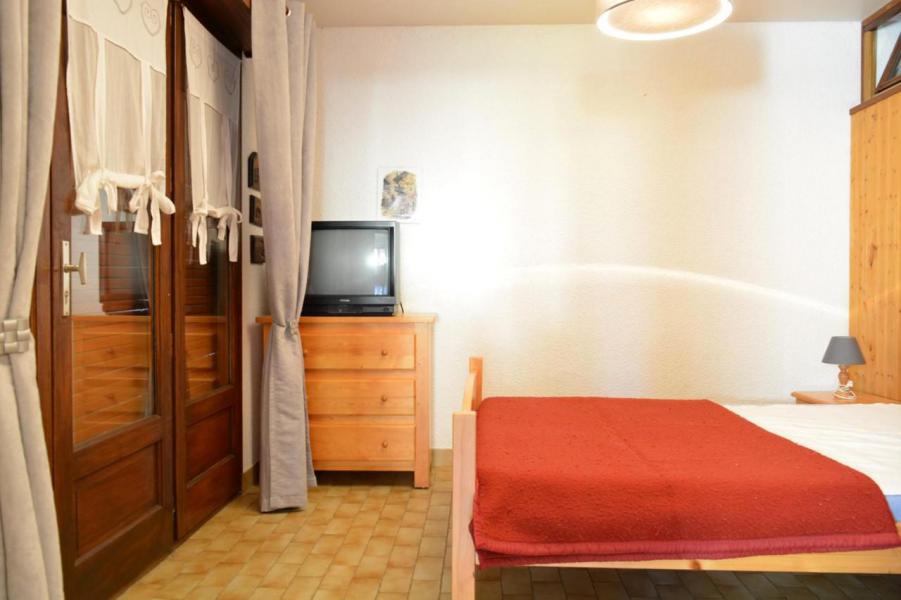 Urlaub in den Bergen 3-Zimmer-Appartment für 6 Personen (02) - Résidence les Flocons - Le Grand Bornand - Schlafzimmer