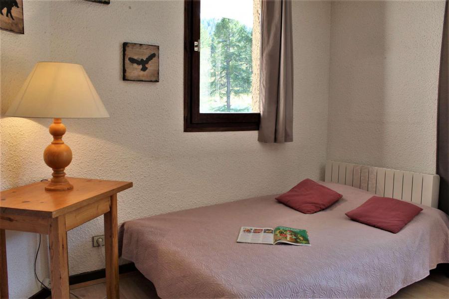 Urlaub in den Bergen 2-Zimmer-Holzhütte für 6 Personen (856) - Résidence les Florins I - Risoul - Wohnzimmer