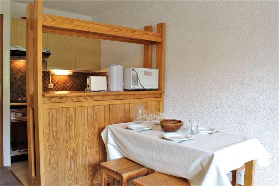 Vakantie in de bergen Appartement 2 kamers 5 personen (864) - Résidence les Florins II - Risoul - Woonkamer