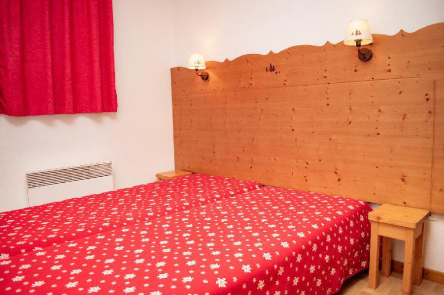 Holiday in mountain resort 2 room apartment 4 people (D3B0097) - Résidence les Gentianes - Puy-Saint-Vincent - Bedroom