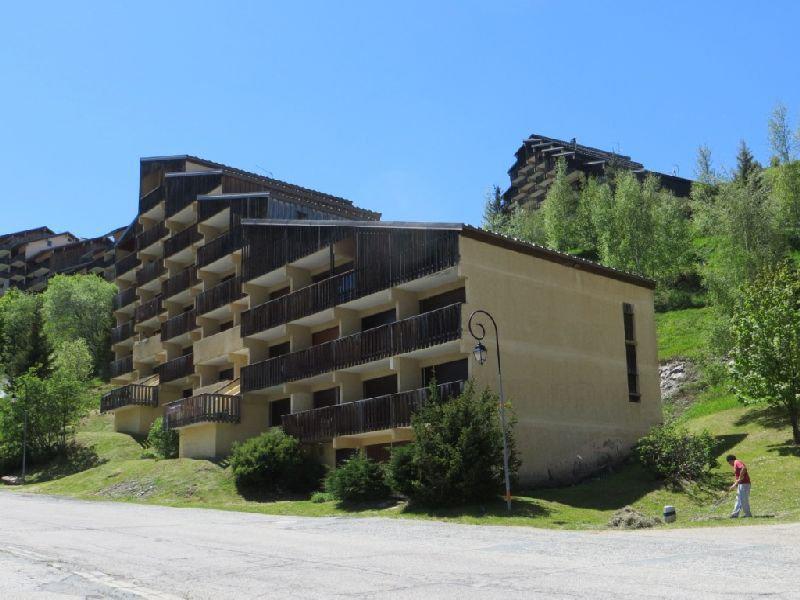 Аренда на лыжном курорте Квартира студия со спальней для 4 чел. (528) - Résidence les Gentianes - Auris en Oisans - летом под открытым небом