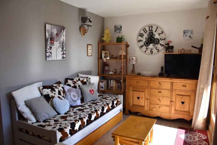 Holiday in mountain resort 3 room apartment 6 people (B6) - Résidence les Glaciers - Pralognan-la-Vanoise - Living room