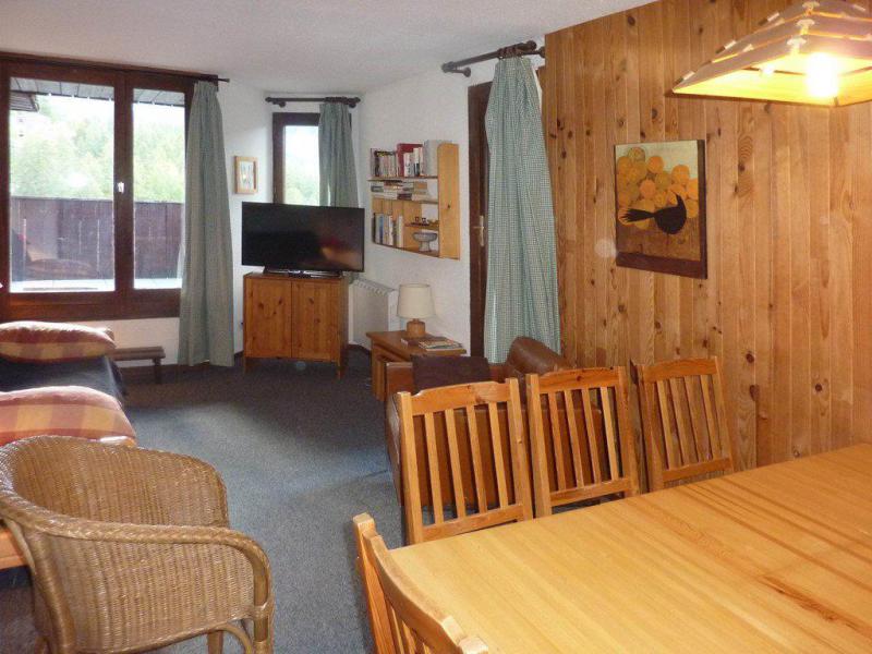 Holiday in mountain resort 4 room duplex apartment cabin 8 people (119) - Résidence les Gradins - Les Orres - Living room