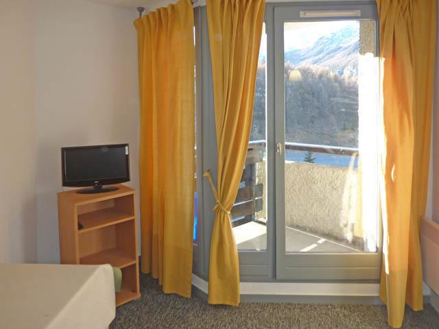 Holiday in mountain resort Studio sleeping corner 4 people (111) - Résidence les Gradins - Les Orres - Living room