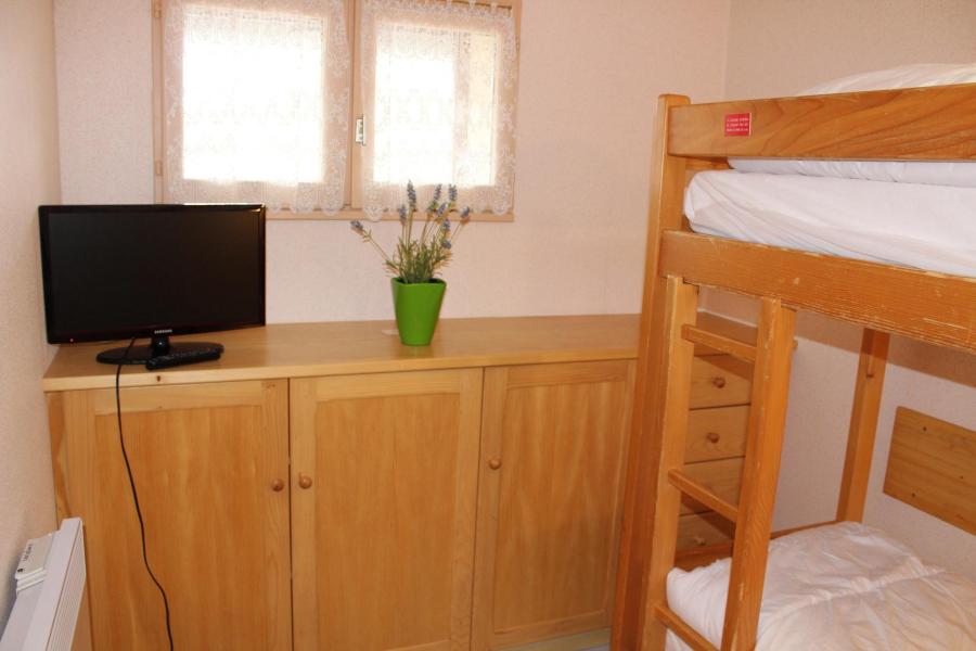 Holiday in mountain resort 2 room apartment 4 people (IS0828X) - Résidence les Issarts  - Superdévoluy - Bedroom