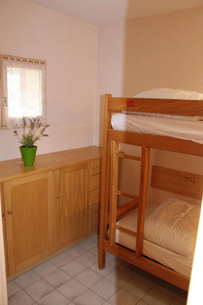 Vacaciones en montaña Apartamento 2 piezas para 4 personas (IS0828X) - Résidence les Issarts  - Superdévoluy - Habitación