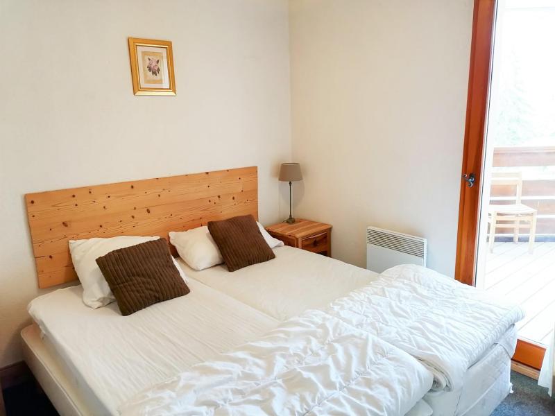 Holiday in mountain resort 4 room apartment 6 people (B02) - Résidence les Jardins Alpins - Morillon - Bedroom