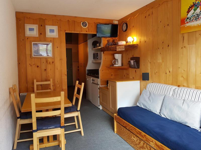 Holiday in mountain resort Studio sleeping corner 3 people (203) - Résidence les Lanchettes - Les Arcs - Living room