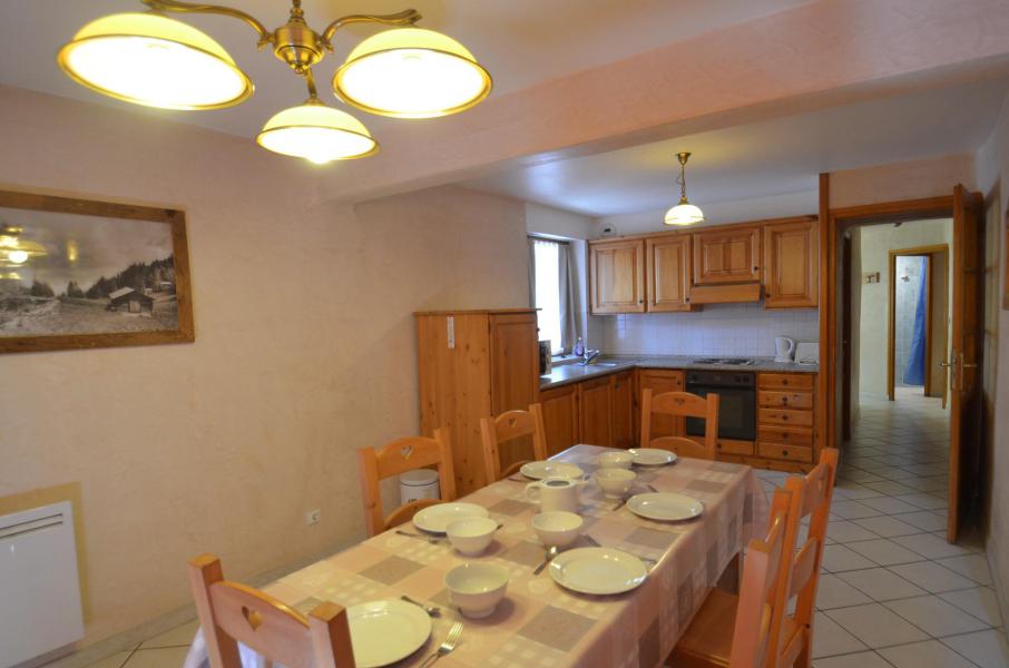 Holiday in mountain resort 4 room apartment 5 people (1) - Résidence les Lupins - Saint Martin de Belleville - Kitchen