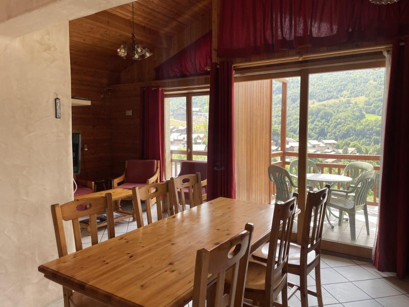 Holiday in mountain resort 4 room apartment 6 people (2) - Résidence les Lupins - Saint Martin de Belleville - Living room