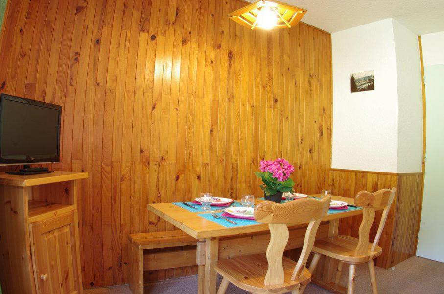 Holiday in mountain resort 2 room apartment 6 people (G146) - Résidence les Marches - Valmorel - Living room