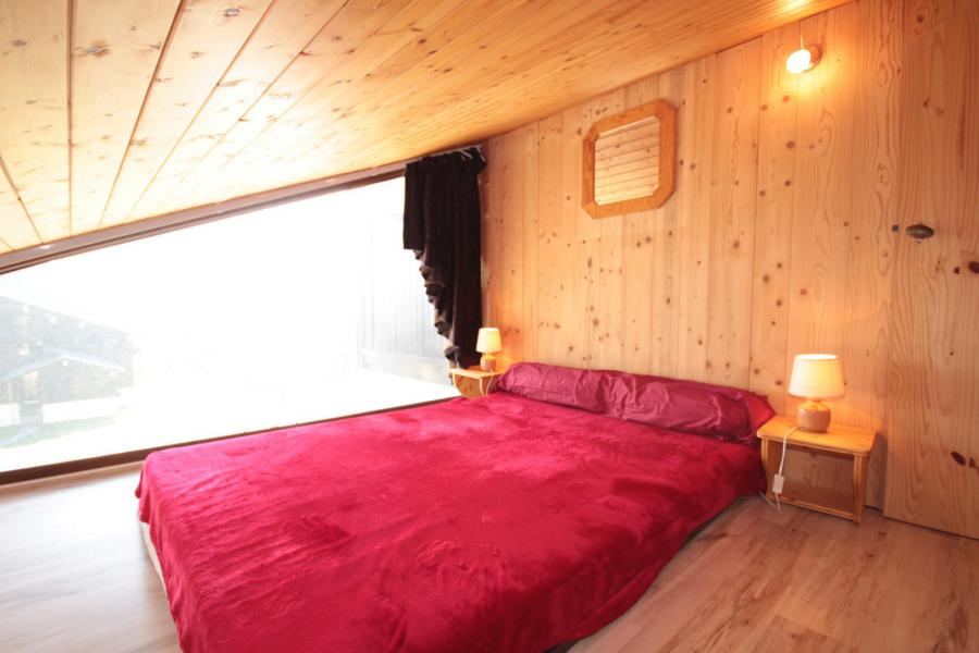 Vacances en montagne Appartement 2 pièces 5 personnes (124) - Résidence les Mélèzes A - Les Saisies - Cabine mansardée