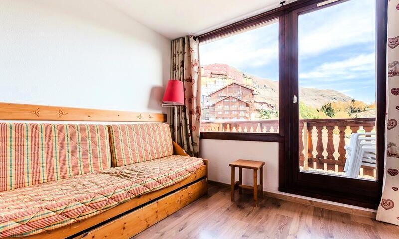 Rent in ski resort 2 room apartment 6 people (Confort 40m²) - Résidence les Mélèzes - MH - Alpe d'Huez - Living room