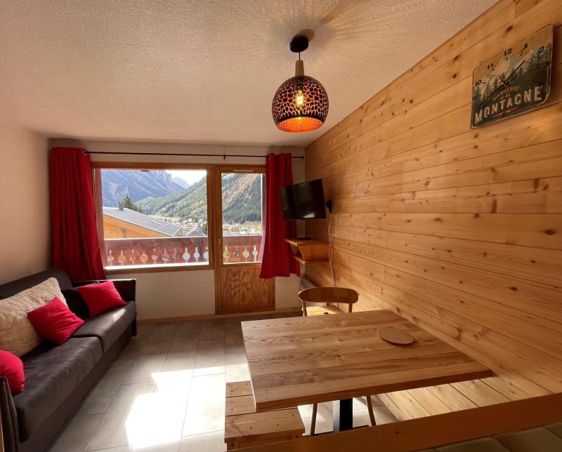 Holiday in mountain resort 2 room apartment 4 people (12) - Résidence les Murgers - Pralognan-la-Vanoise - Living room