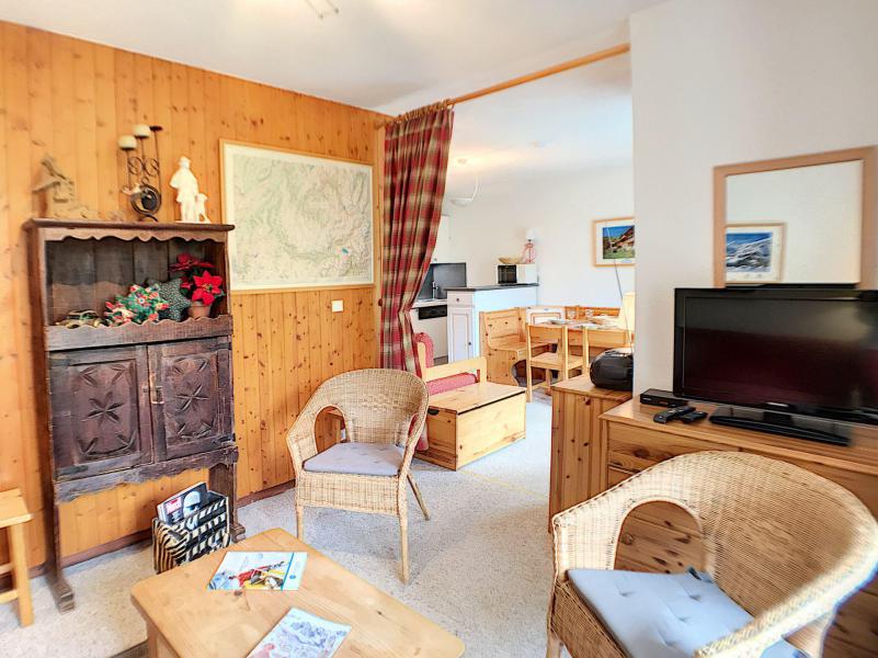 Holiday in mountain resort 2 room apartment cabin 6 people (B7) - Résidence les Murgers - Saint Martin de Belleville - Living room