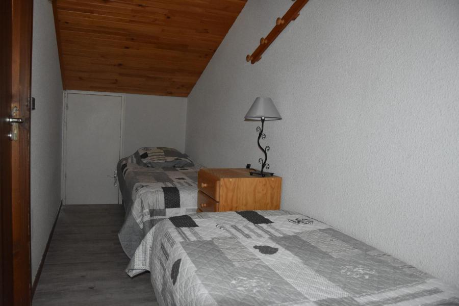 Vacances en montagne Appartement 3 pièces mezzanine 6 personnes (CC5) - Résidence les Pariettes - Pralognan-la-Vanoise - Chambre