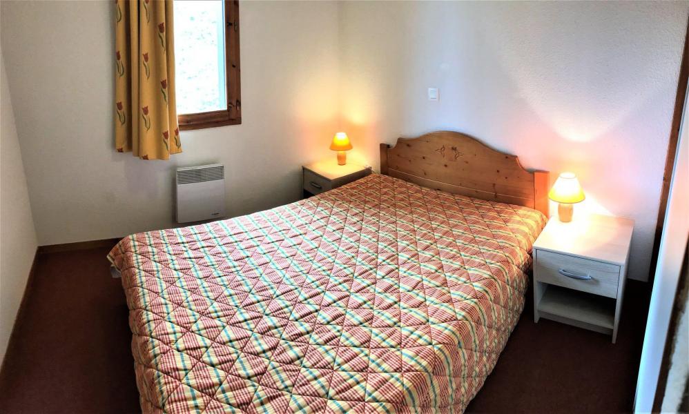 Holiday in mountain resort 3 room apartment 6 people (B56) - Résidence les Pistes - Le Corbier - Bedroom