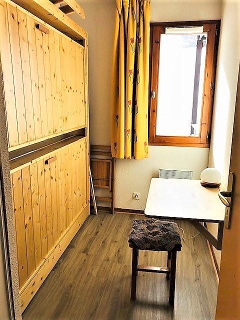 Holiday in mountain resort 3 room apartment 6 people ( B57) - Résidence les Pistes - Le Corbier - Bedroom