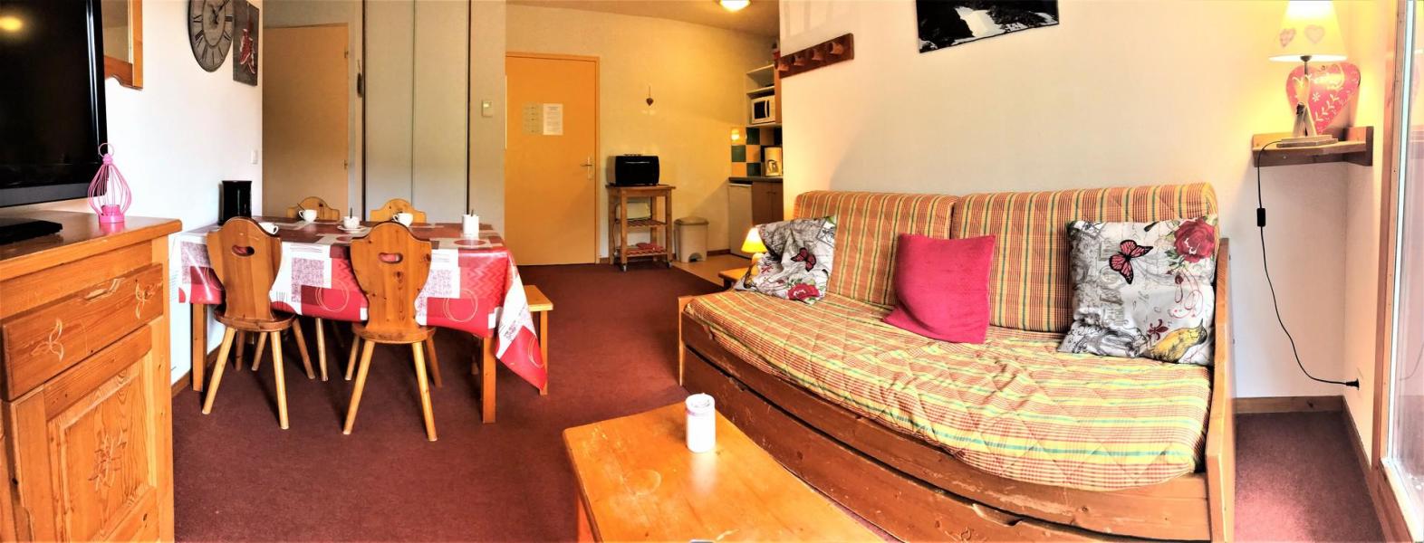 Urlaub in den Bergen 3-Zimmer-Appartment für 6 Personen (B56) - Résidence les Pistes - Le Corbier - Wohnzimmer