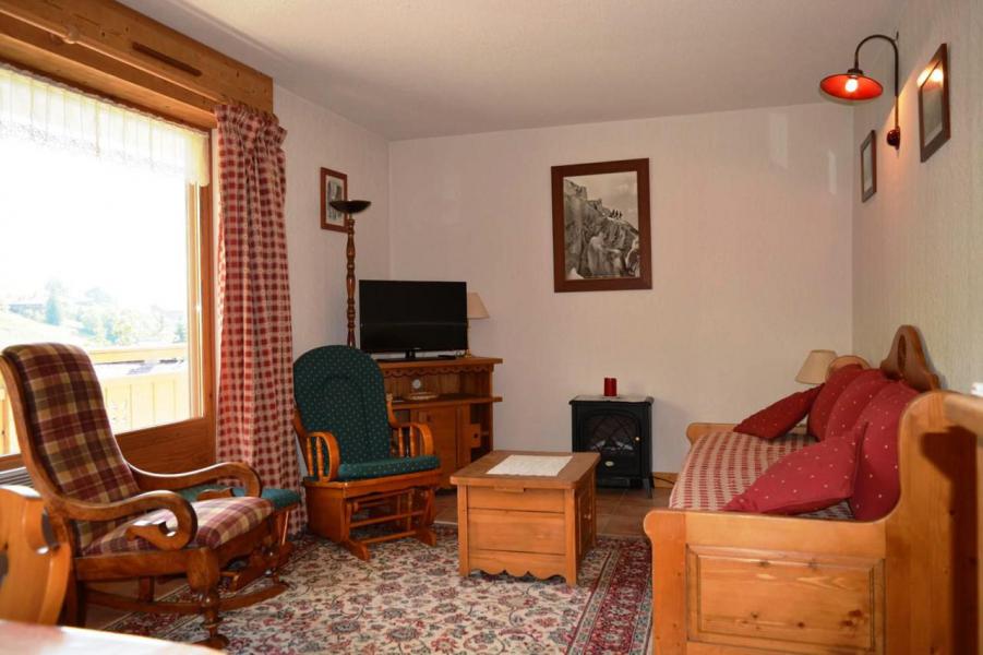 Urlaub in den Bergen 3-Zimmer-Appartment für 6 Personen (B8) - Résidence les Pistes du Soleil B - Le Grand Bornand - Wohnzimmer