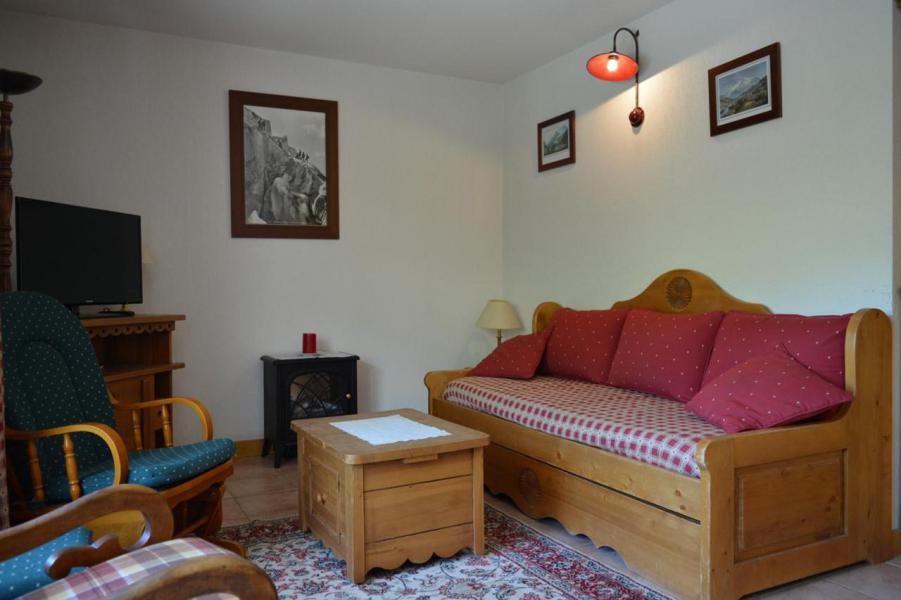 Vakantie in de bergen Appartement 3 kamers 6 personen (B8) - Résidence les Pistes du Soleil B - Le Grand Bornand - Woonkamer