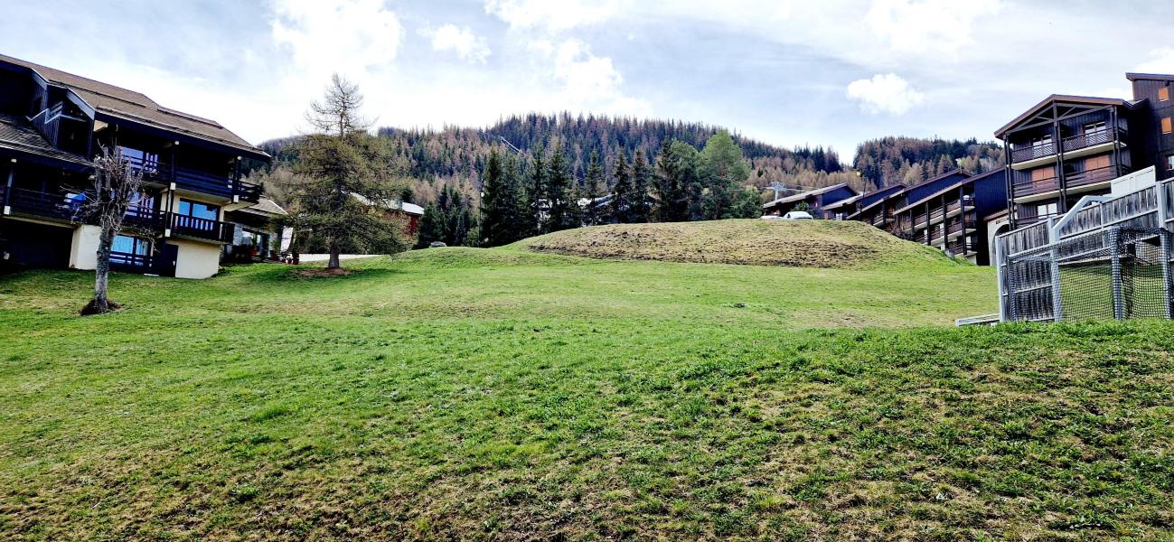 Vacances en montagne Studio cabine 3 personnes (PLA108) - Résidence les Plaisances - Montalbert - Extérieur été