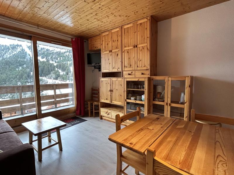 Holiday in mountain resort Studio cabin 4 people (004) - Résidence les Plattières - Méribel-Mottaret