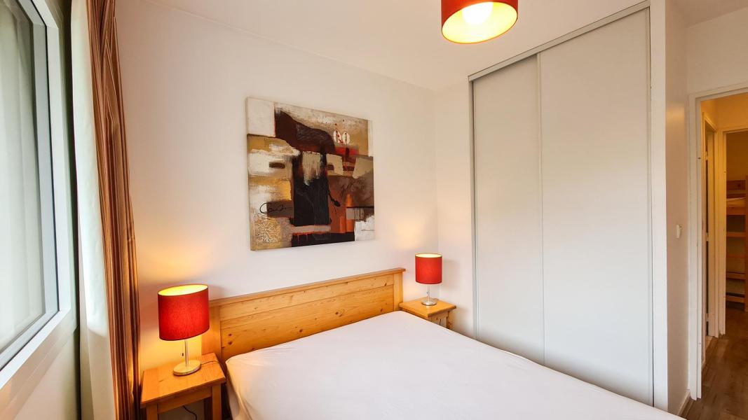 Holiday in mountain resort 2 room apartment sleeping corner 6 people (42) - Résidence les Pléiades - Flaine - Bedroom