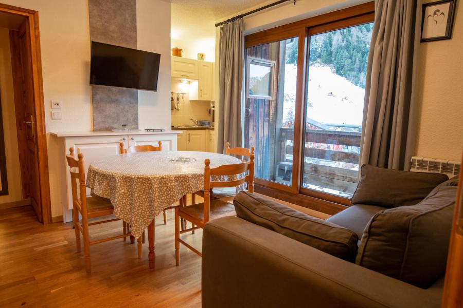 Vakantie in de bergen Appartement 2 kamers bergnis 6 personen (SB202C) - Résidence les Portes de la Vanoise - La Norma - Woonkamer