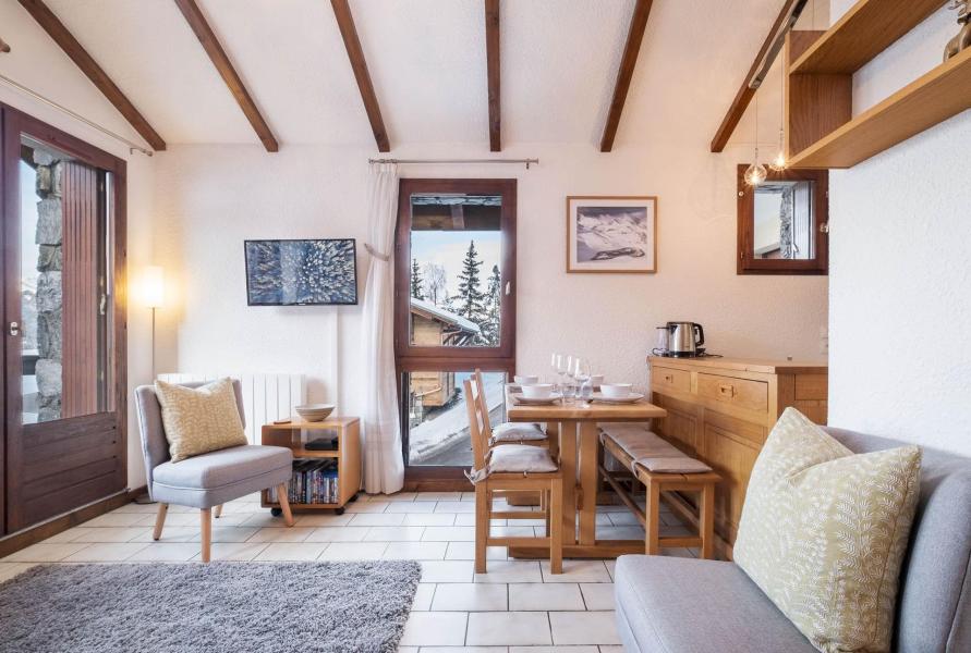 Urlaub in den Bergen 2-Zimmer-Appartment für 4 Personen (02) - Résidence les Primevères - Courchevel - Wohnzimmer