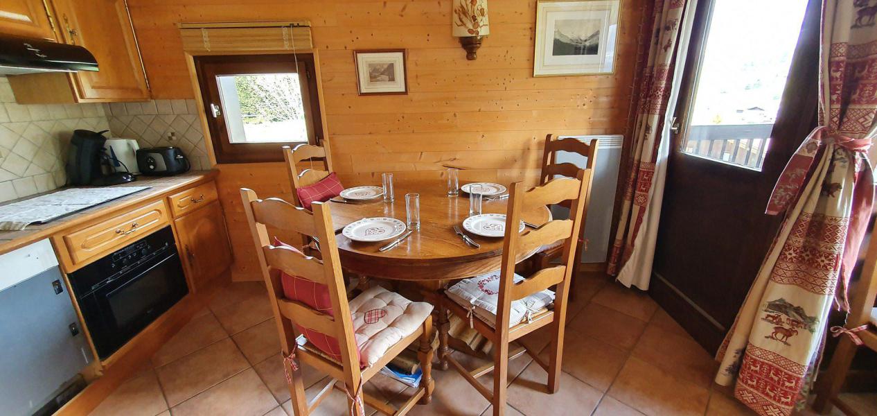 Vacanze in montagna Appartamento 2 stanze con mezzanino per 4 persone (CB908) - Résidence les Princesses - Combloux - Tavolo