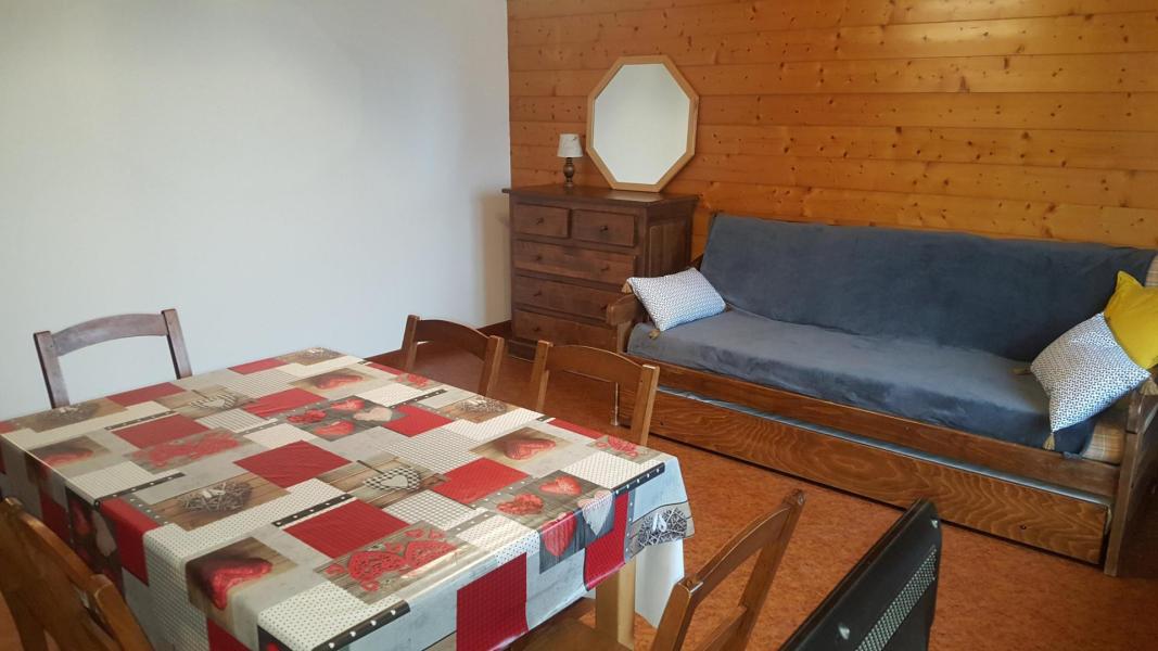 Urlaub in den Bergen 2-Zimmer-Appartment für 4 Personen (1) - Résidence les Raverettes - Le Grand Bornand - Wohnzimmer