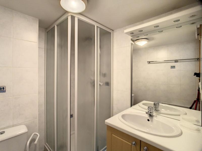 Vacances en montagne Appartement 4 pièces 12 personnes (38) - Résidence les Ravières - La Toussuire - Salle de douche