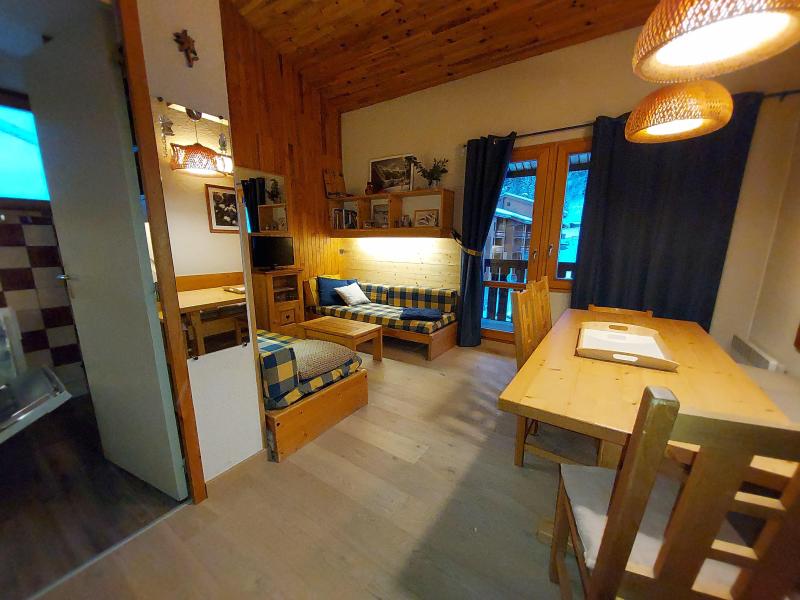 Holiday in mountain resort 3 room apartment 6 people (022) - Résidence les Roches Blanches - Valmorel