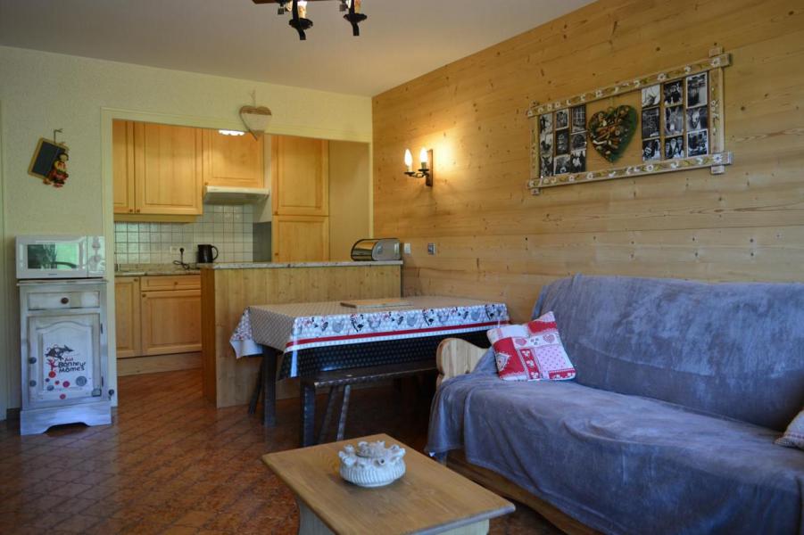 Vacaciones en montaña Apartamento 2 piezas para 6 personas (1B) - Résidence les Roches Fleuries 2 - Le Grand Bornand - Estancia