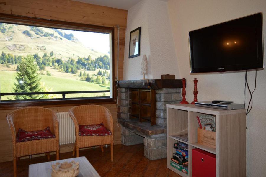 Vakantie in de bergen Appartement 2 kamers 6 personen (1B) - Résidence les Roches Fleuries 2 - Le Grand Bornand - Woonkamer