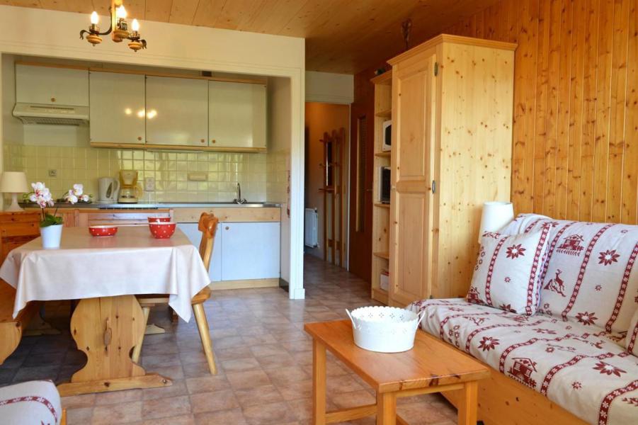 Holiday in mountain resort 2 room apartment 6 people (1B) - Résidence les Roches Fleuries - Le Grand Bornand - Living room