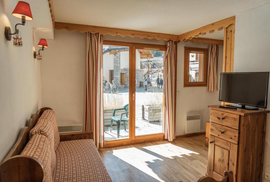 Urlaub in den Bergen 2-Zimmer-Berghütte für 6 Personen (2015) - Résidence les Silènes - Les Orres - Wohnzimmer
