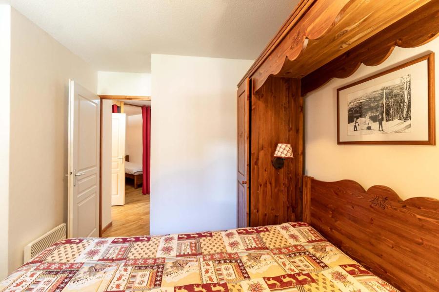 Urlaub in den Bergen 2-Zimmer-Berghütte für 6 Personen (2203) - Résidence les Silènes - Les Orres - Schlafzimmer