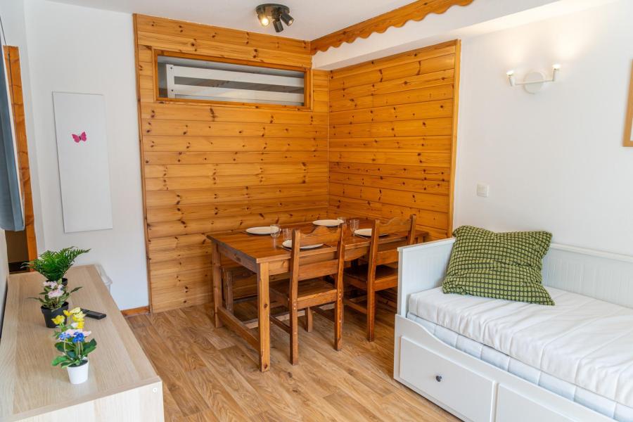 Vacaciones en montaña Apartamento cabina 2 piezas para 6 personas (2015) - Résidence les Silènes - Les Orres - Estancia