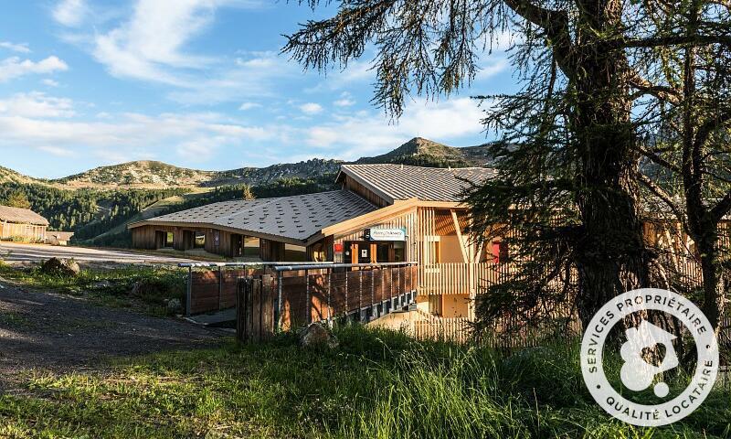 Vacances en montagne Résidence les Terrasses d'Azur - MH - Isola 2000 - Extérieur été