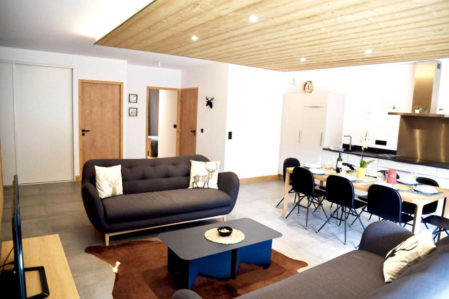 Holiday in mountain resort 4 room apartment sleeping corner 8 people (B11) - Résidence les Terrasses de la Vanoise - Champagny-en-Vanoise - Living room