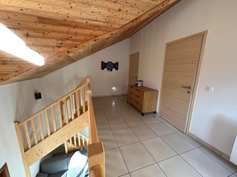 Vacaciones en montaña Apartamento dúplex 4 piezas 8 personas (34) - Résidence Les Terrasses de Vars Ste Marie  - Vars - Escalera