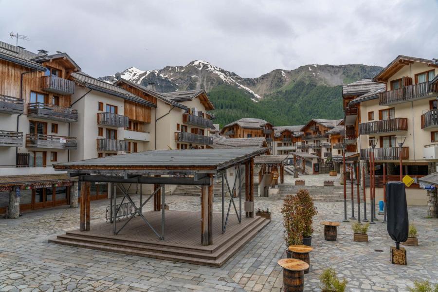 Holiday in mountain resort 2 room apartment 6 people (MBC614) - Résidence les Valérianes - Les Orres - Summer outside