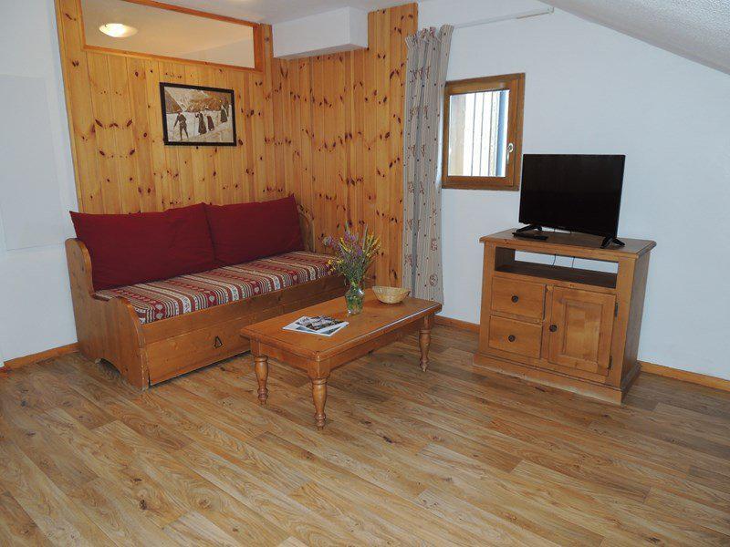 Holiday in mountain resort Studio cabin 4 people (475) - Résidence les Valérianes - Monts du Bois d'Or - Les Orres - Living room